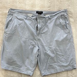Men’s American Eagle shorts size 42.
